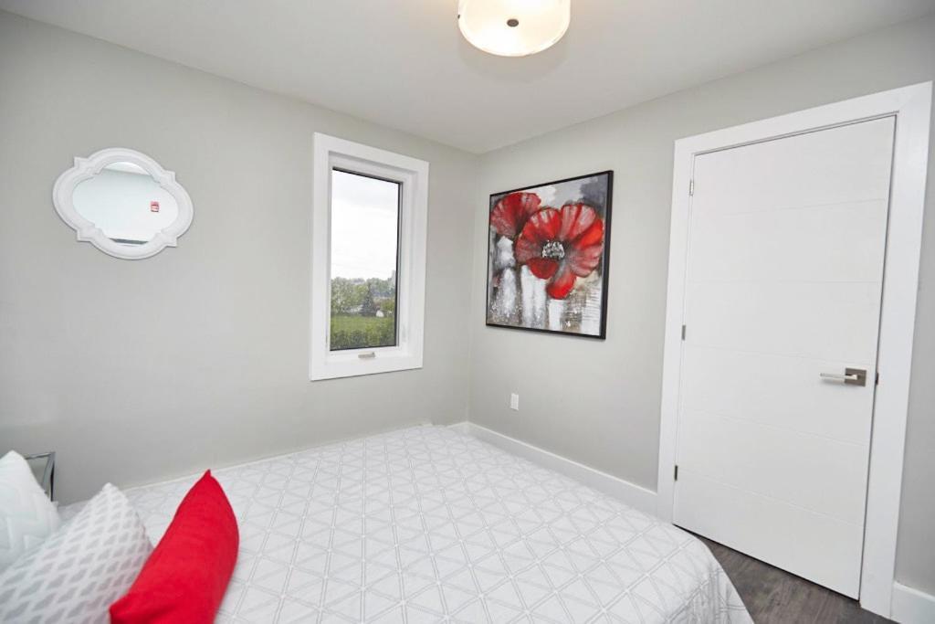 Clifton Hill Hideaway 3a - Two Bedroom Apartment *