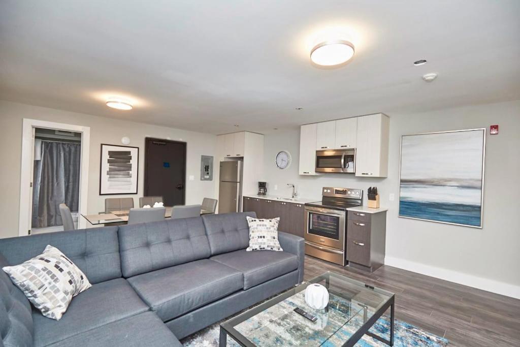 Clifton Hill Hideaway 3a - Two Bedroom Niagara Falls